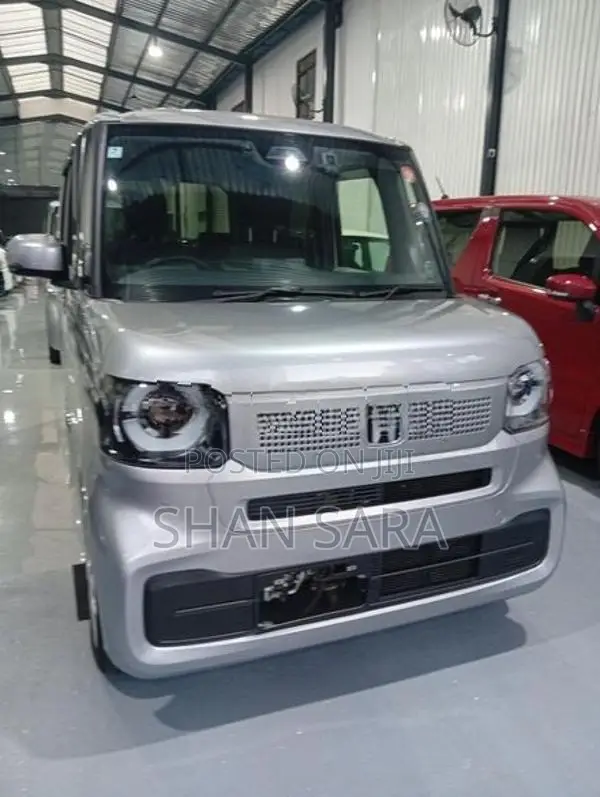 Honda N-Box G 2024