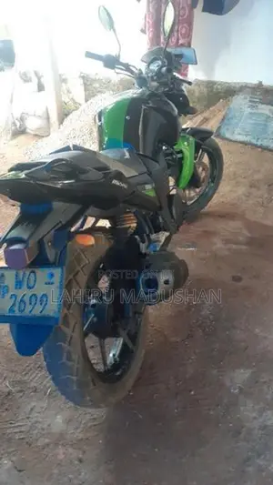 Yamaha FZ S 2011