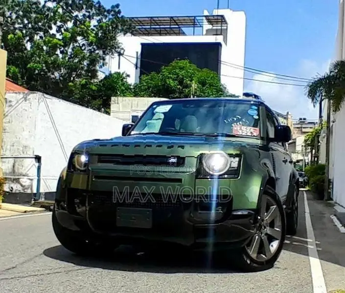 Land Rover Defender HSE P300 Latest B/Ne 2026