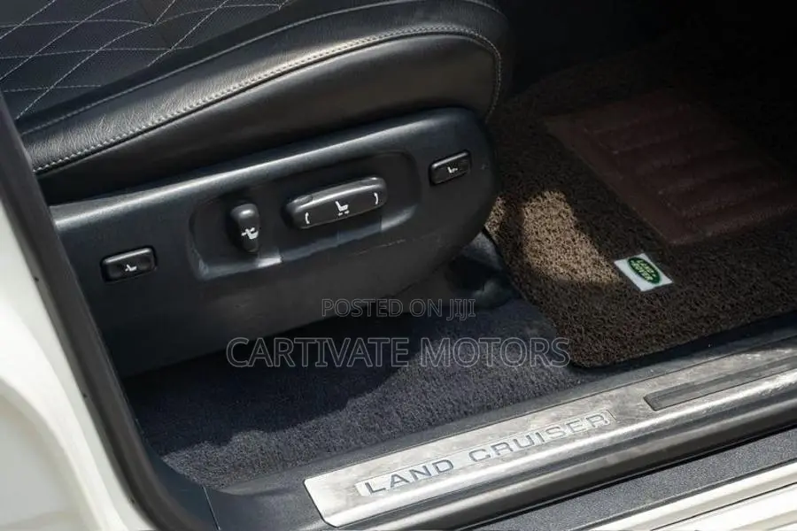 Toyota Land Cruiser 202 V8 ZX 2017