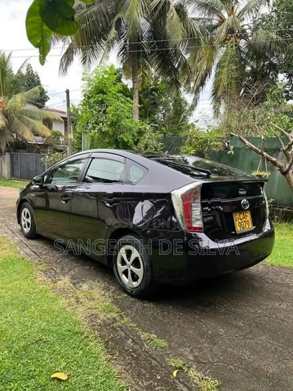 Toyota Prius 2014