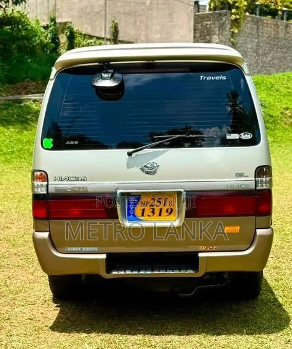 Toyota Dolphin LH113 1993