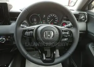 Honda Vezel RV5–X -Black SLLL-A1 2025