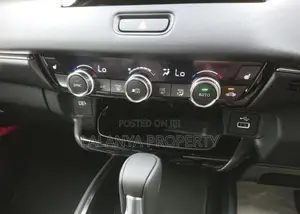 Honda Vezel RV5–X -Black SLLL-A1 2025