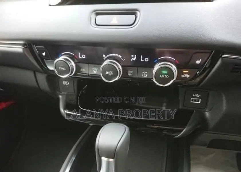 Honda Vezel RV5–X -Black SLLL-A1 2025