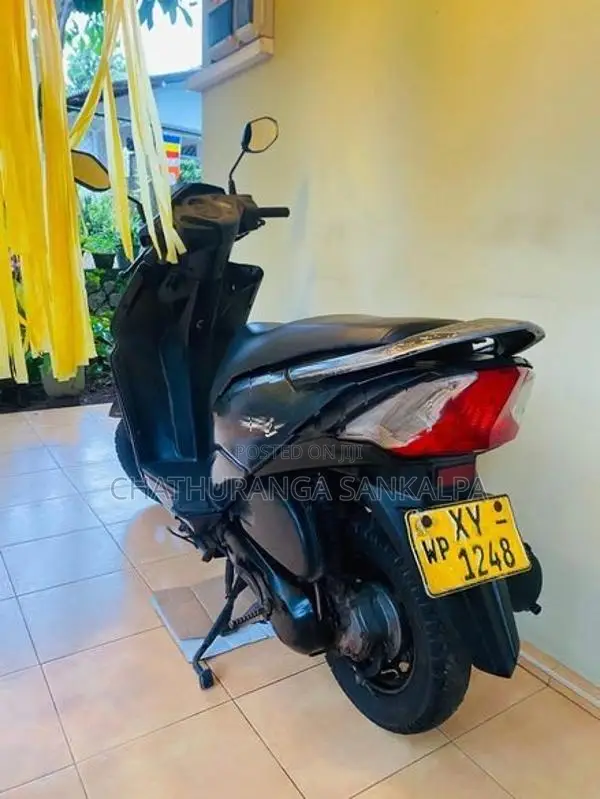 Honda Dio 2011