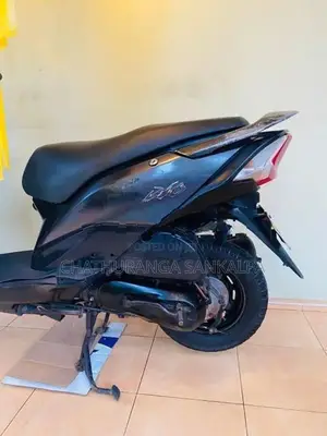 Honda Dio 2011