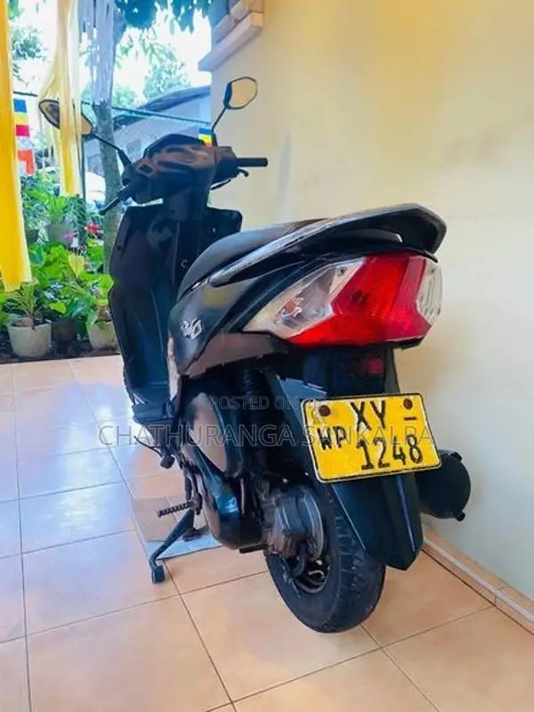Honda Dio 2011