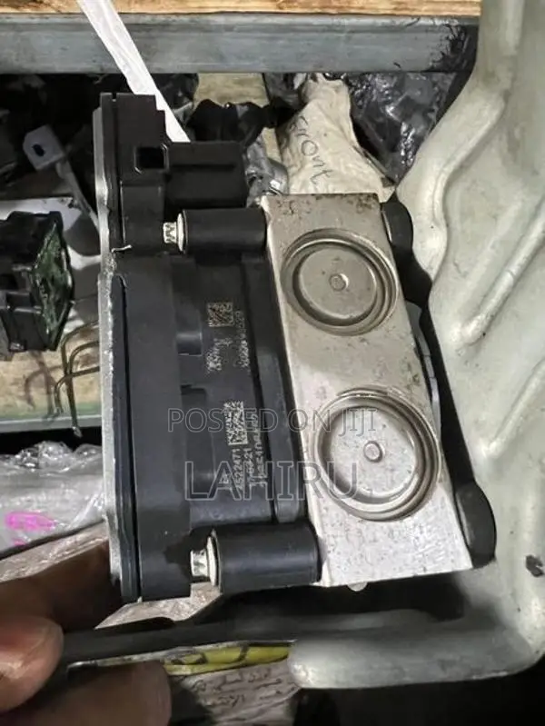 Suzuki Wagon R ABS Brake Unit