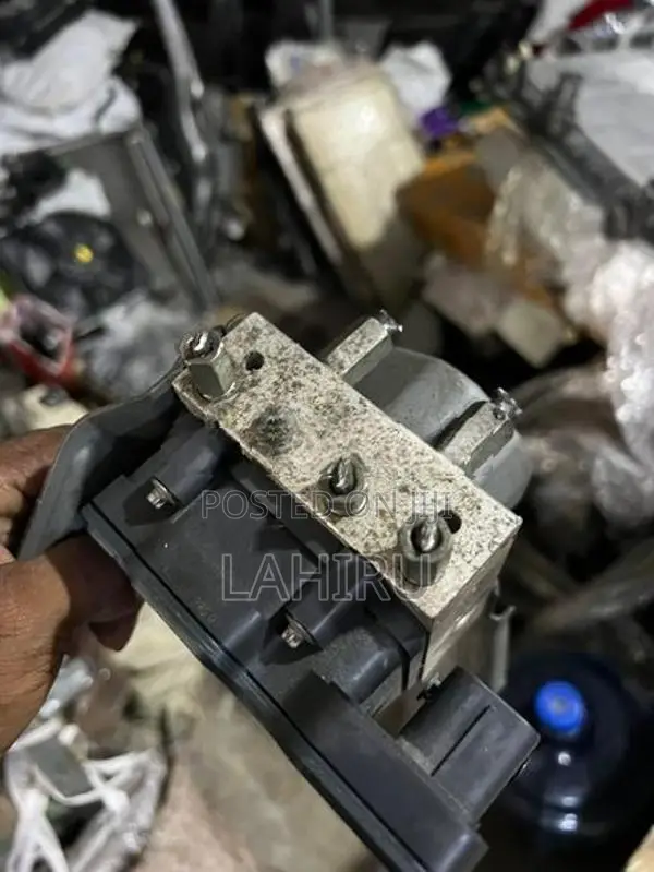 Suzuki Wagon R ABS Brake Unit