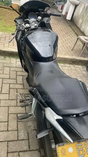 Honda CBR 250R 2013