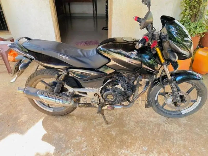Bajaj Pulsar 150 2011