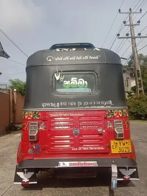 Bajaj RE 2012