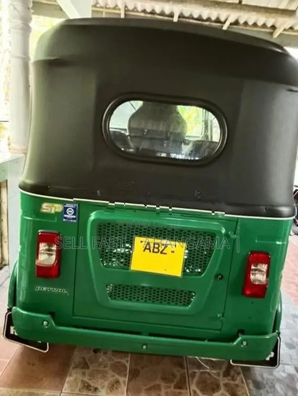 Bajaj RE smart 2026