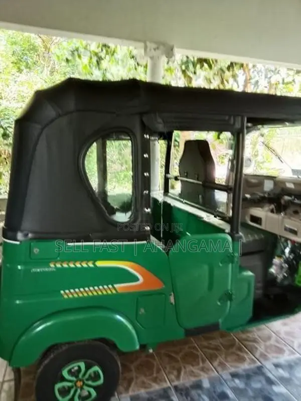 Bajaj RE smart 2026