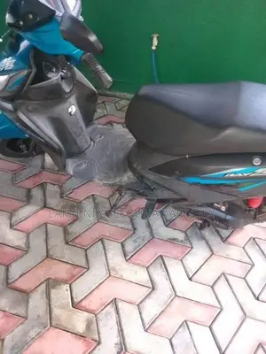 Yamaha Ray 2015