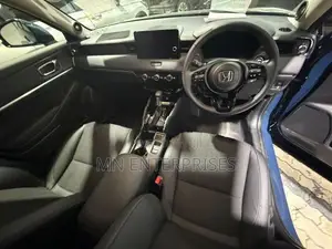 Honda Vezel Z premium 2025