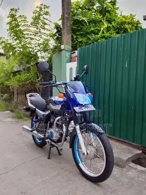 Bajaj CT100 2005