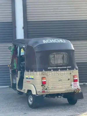 Bajaj RE 1996