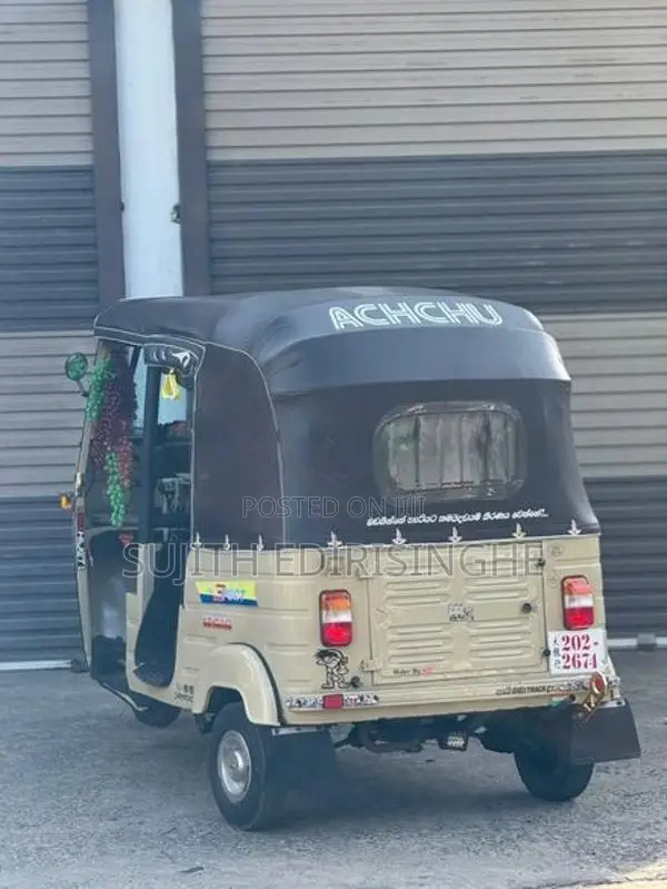 Bajaj RE 1996