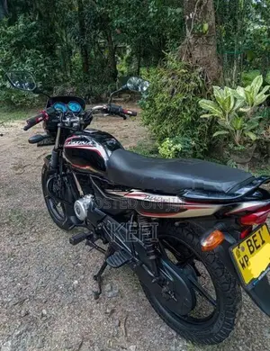 Bajaj Platina 100 ES 2016