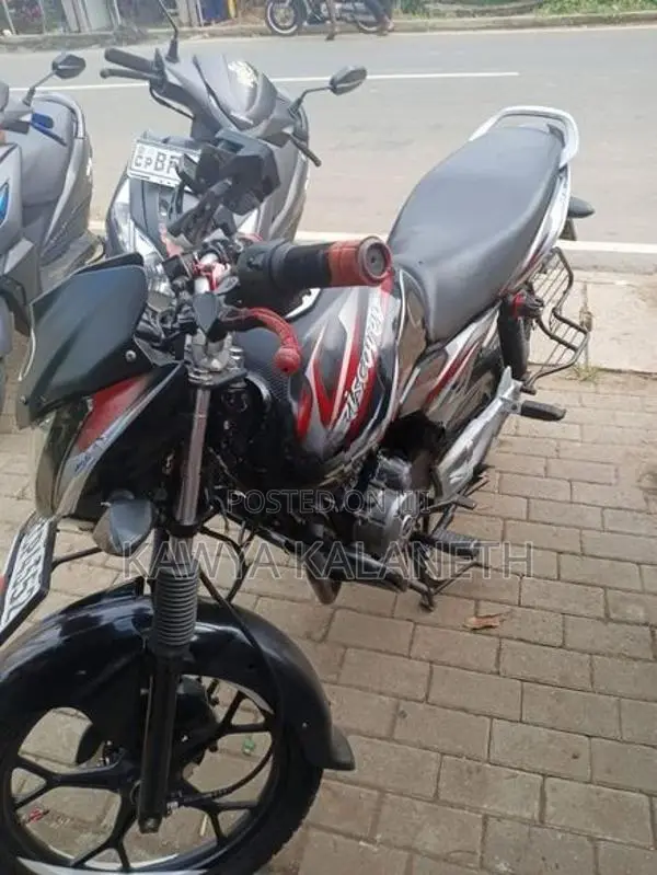 Bajaj Discover 125 2015