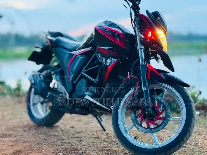 Yamaha FZ S 2016