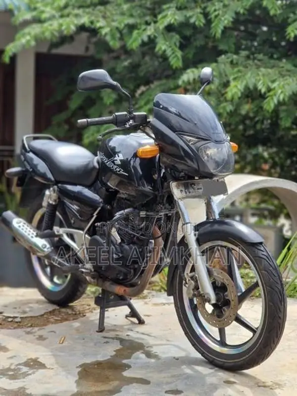 Bajaj Pulsar 180 2005
