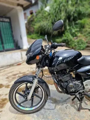 Bajaj Pulsar 180 2005