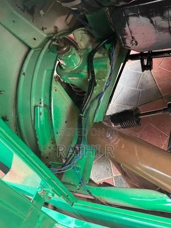 Bajaj RE 2014