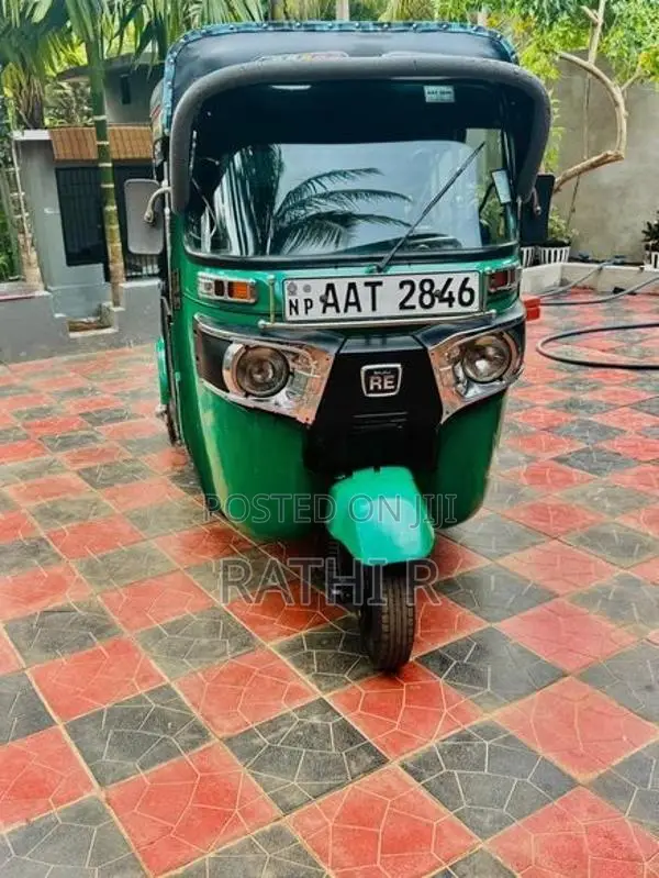 Bajaj RE 2014