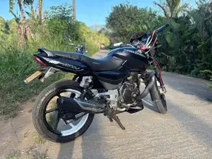 Bajaj Pulsar 180 2006