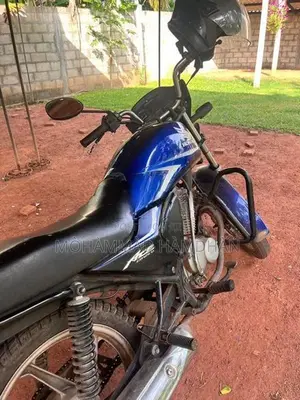 Honda CB 125 2012