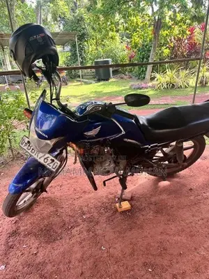 Honda CB 125 2012