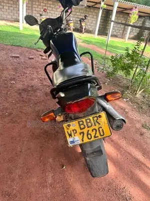 Honda CB 125 2012