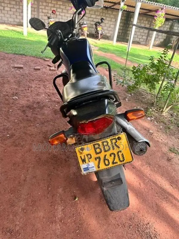 Honda CB 125 2012