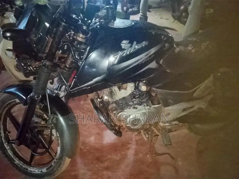 Bajaj Pulsar 150 2016
