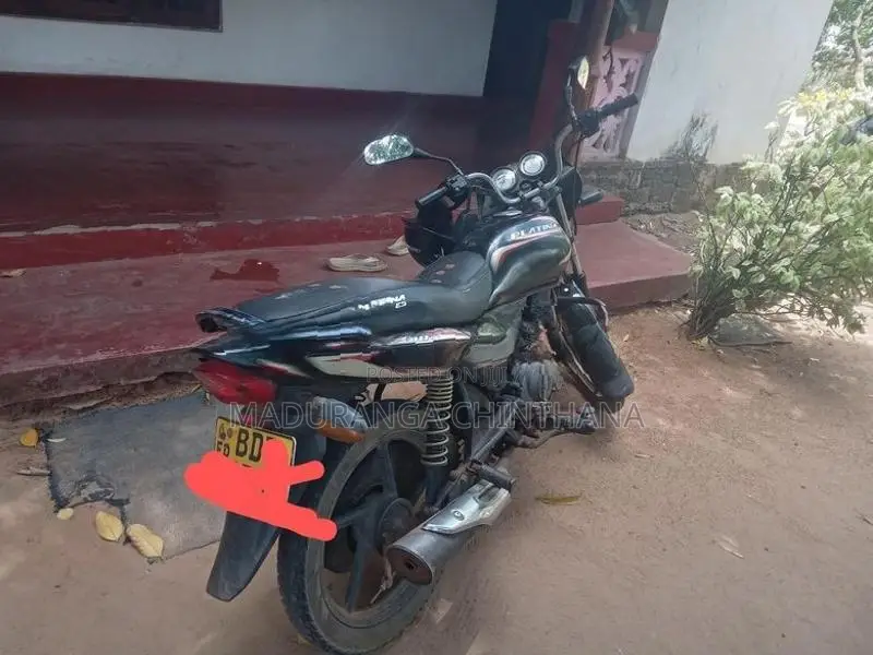 Bajaj Platina 100 2016
