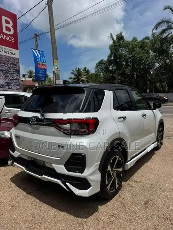 Toyota Raize Z 1.2 Advance Blast 2026