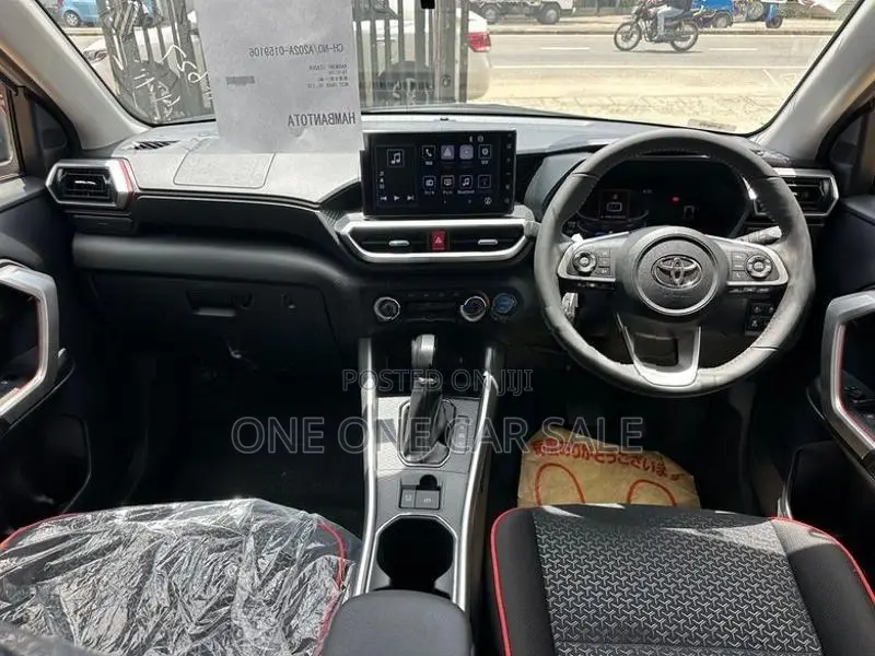 Toyota Raize Z 1.2 Advance Blast 2026