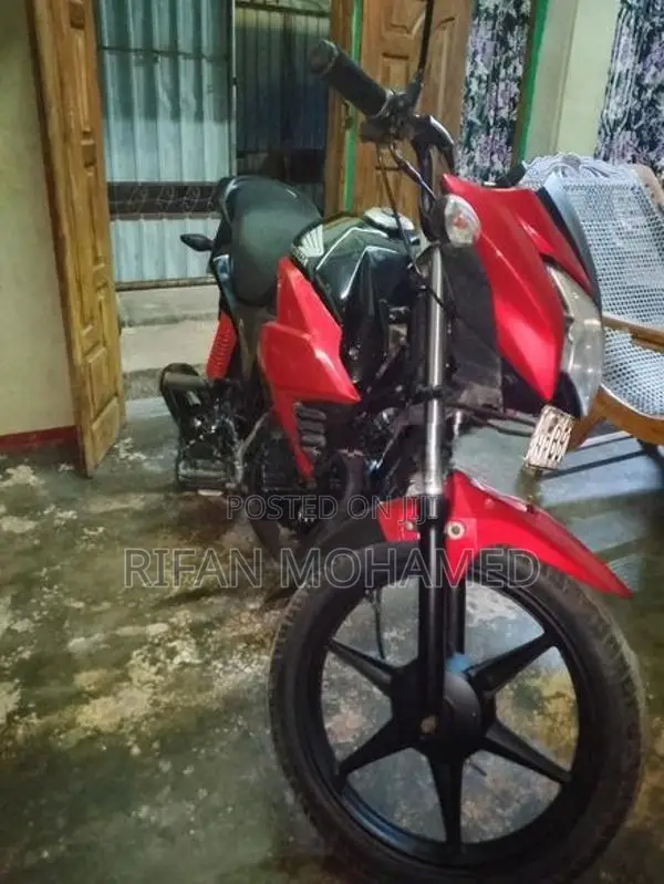 Honda Twister 2014