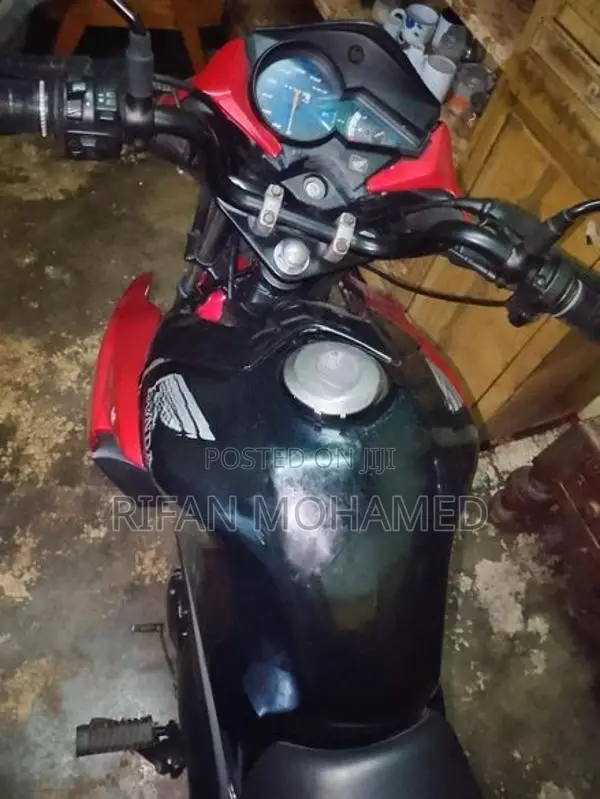 Honda Twister 2014