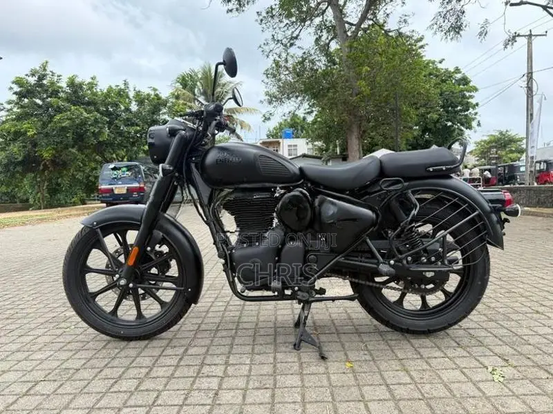 Royal Enfield Classic 350 Stealth black 2026