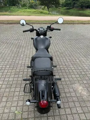 Royal Enfield Classic 350 Stealth black 2026