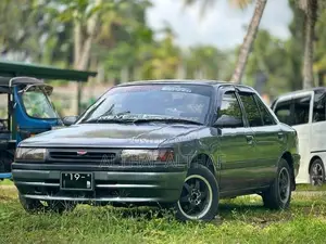 Mazda Familia 323 1994