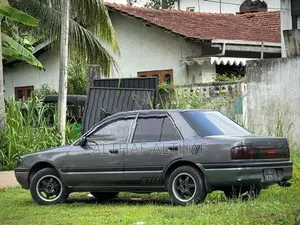 Mazda Familia 323 1994