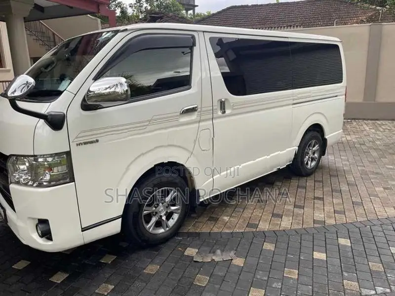Toyota Hiace Super GL 2015