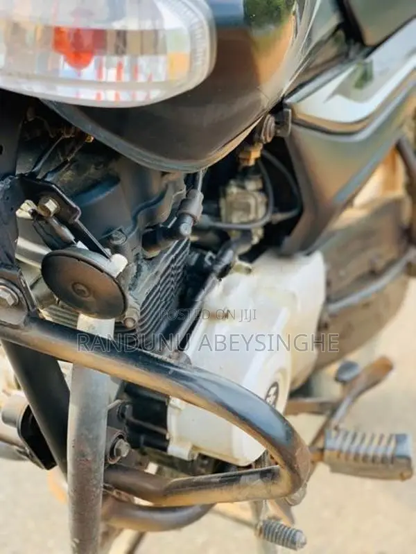 Bajaj Platina 100 ES 2018