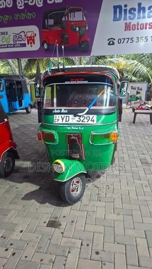 Bajaj RE 4 Stroke 2010