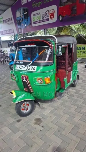 Bajaj RE 4 Stroke 2010